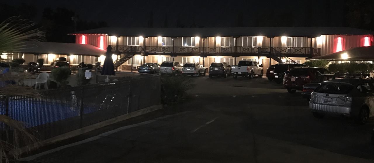 Red Bluff Inn Εξωτερικό φωτογραφία